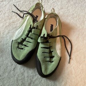 Puma suede climbing shoes size 7.5